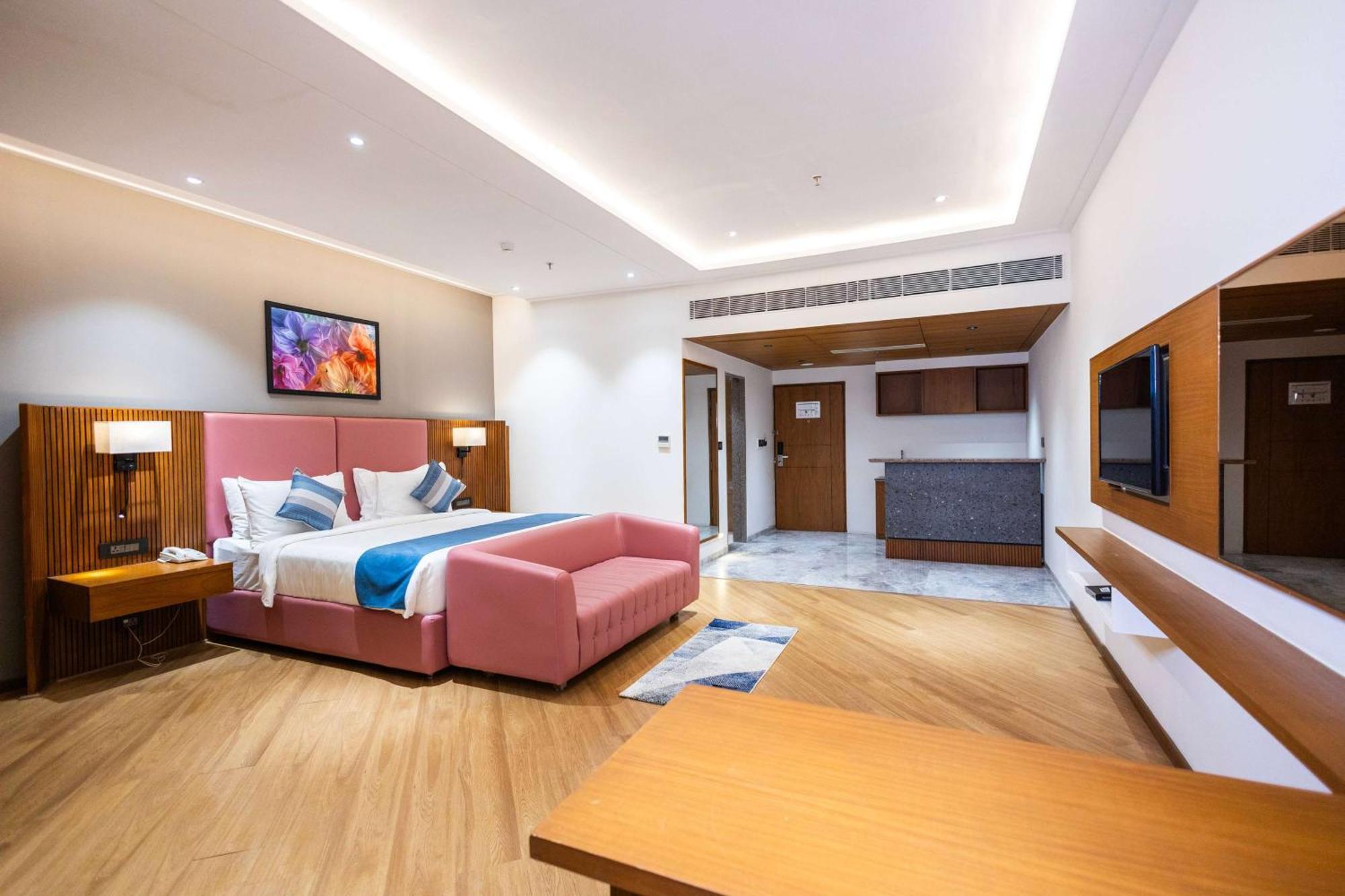 Ramada Encore By Wyndham Viramgam Exterior foto