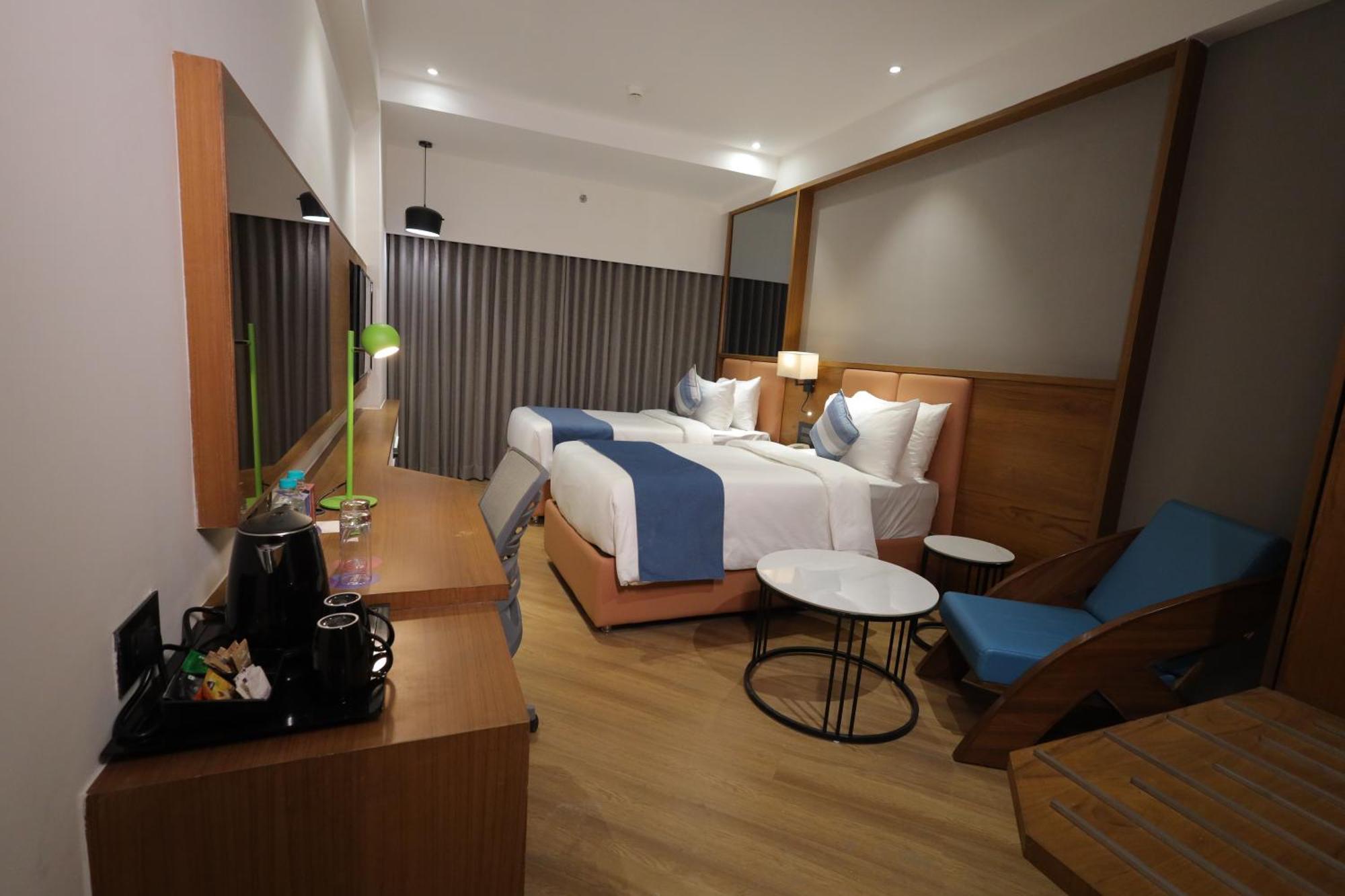 Ramada Encore By Wyndham Viramgam Exterior foto